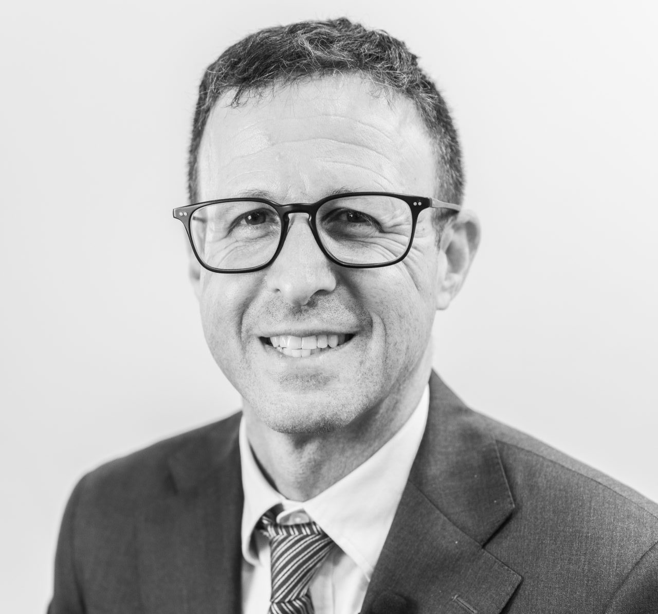 Dr Richard Finn