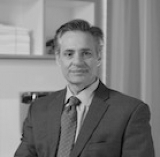 Dr Robert L. Coleman
